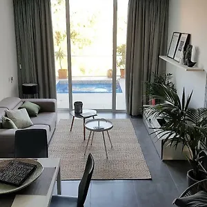 Ferienhaus Duplex Maisonette With Heated P-pool And Jacuzzi, San Ġiljan